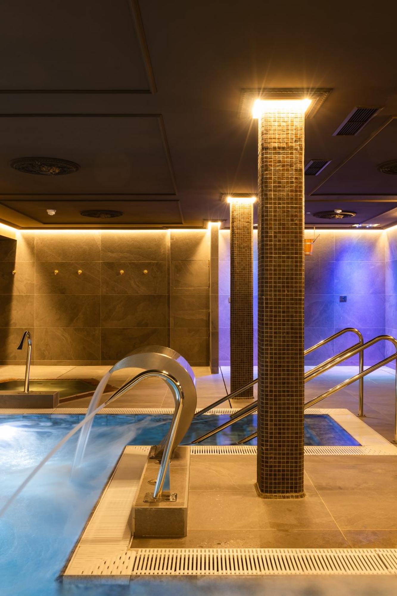 Hotel Luze Boutique ซานเซบาสเตียน ภายนอก รูปภาพ